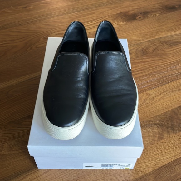 Vince | Leather Brenden Slip On - Picture 2 of 6